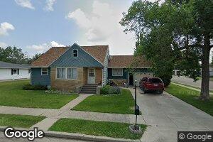 223 S 9th St, Wishek, ND 58495