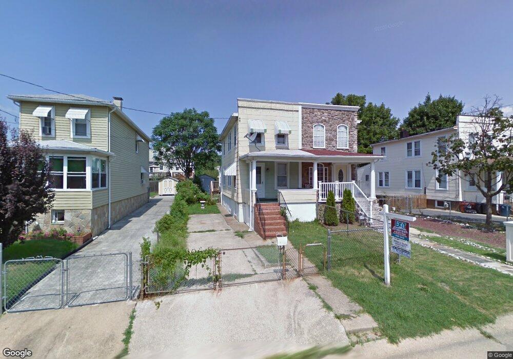 3630 Hineline Rd, Baltimore, MD 21229 - photo 1