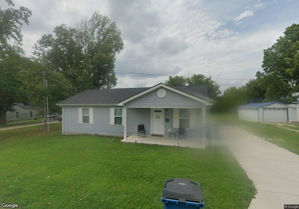 123 Bell St, Lawrenceburg, KY 40342 - photo 1