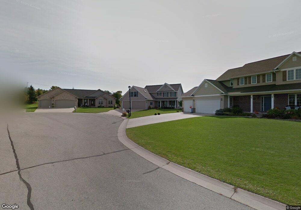 1347 W Mason Ridge Ct, Appleton, WI 54914 - photo 1