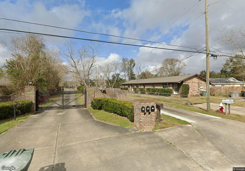 2106 Hollyhill Rd, Pensacola, FL 32526 - photo 1