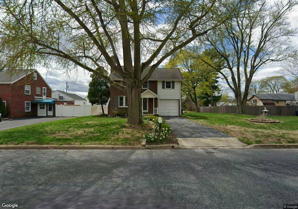 3522 Stoudts Ferry Bridge Rd, Reading, PA 19605 - photo 1