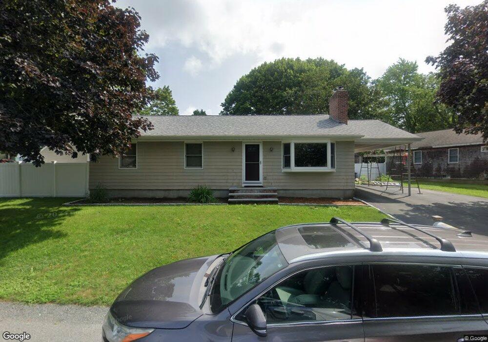 21 Wilson St, South Dartmouth, MA 02748 - photo 1