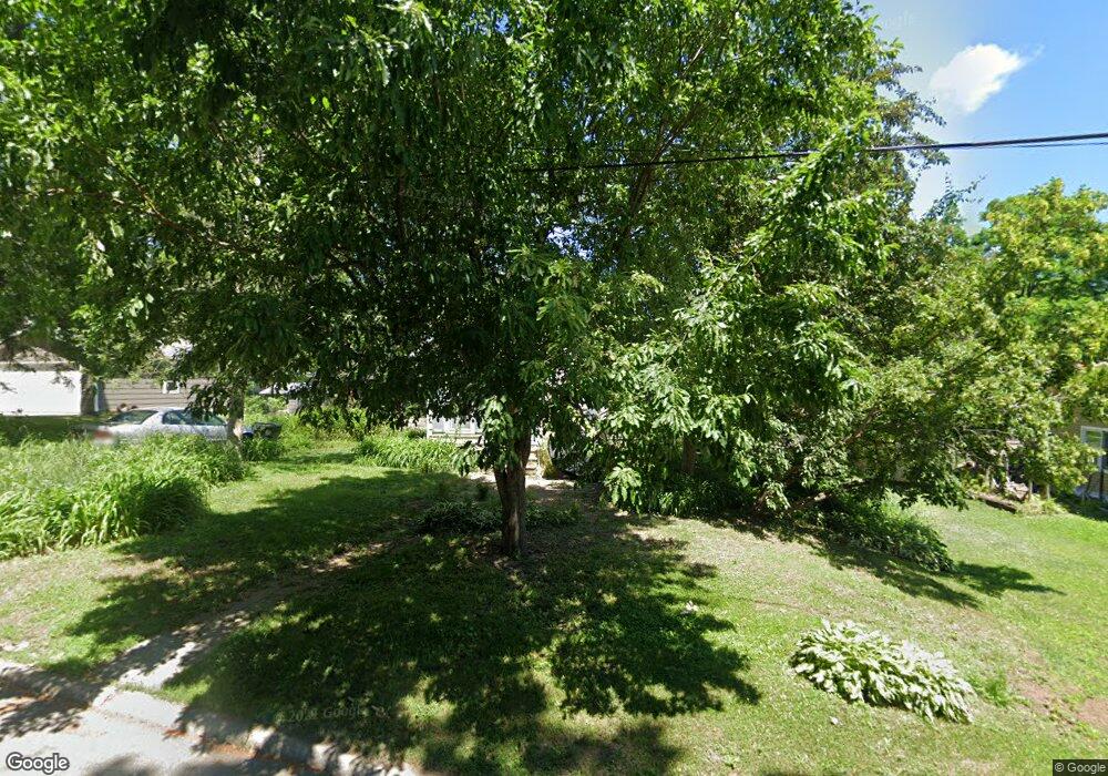 1007 W 14th St, Cedar Falls, IA 50613 - photo 1