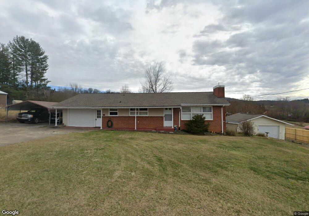 135 Forrest Rd, Fall Branch, TN 37656 - photo 1