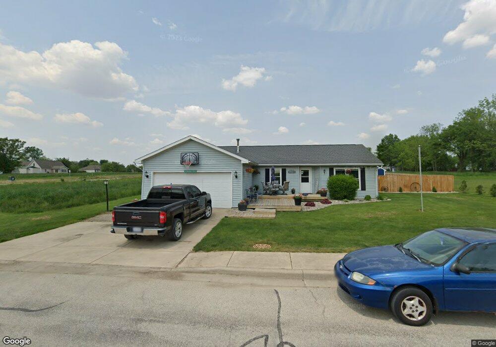 502 W Indiana Ave, Nappanee, IN 46550 - photo 1