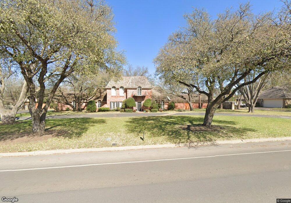 1216 W Westhill Dr, Cleburne, TX 76033 - photo 1