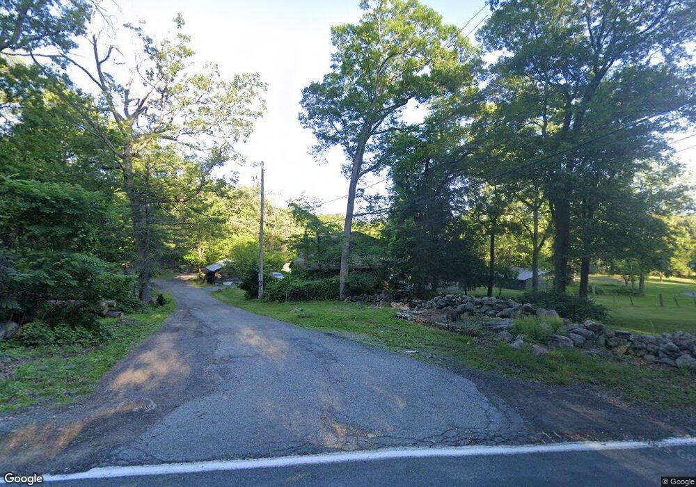 2 White Oak Ln, Stony Point, NY 10980 - photo 1