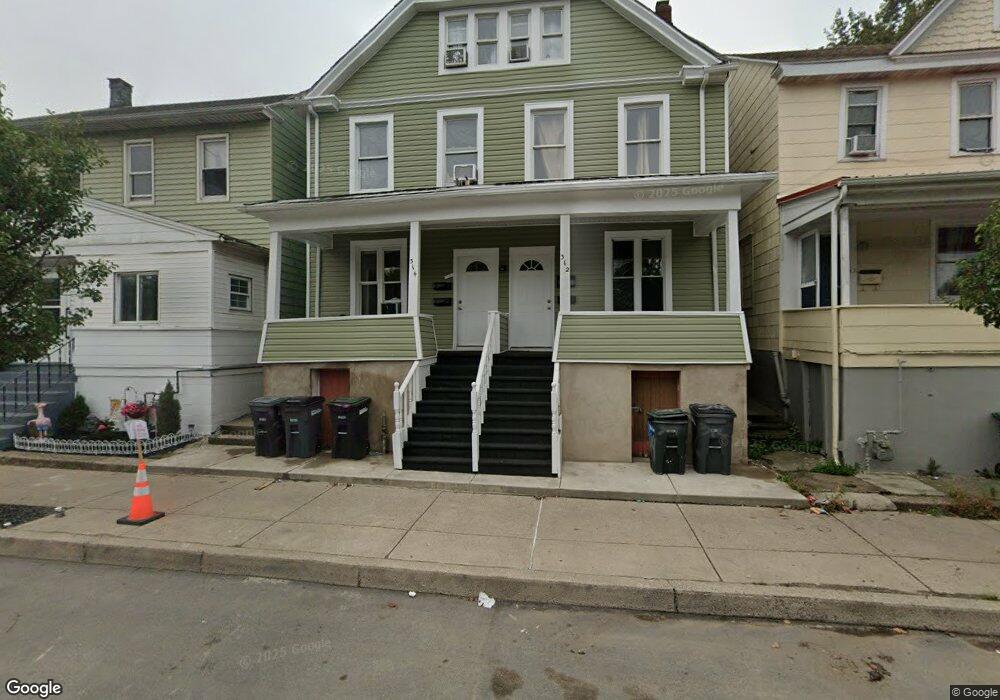 312 E Broad St, Hazleton, PA 18201 - photo 1