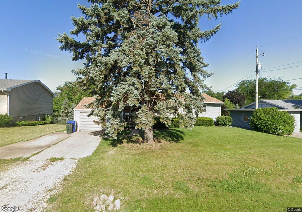 4328 N Hancock Ave, Davenport, IA 52806 - photo 1