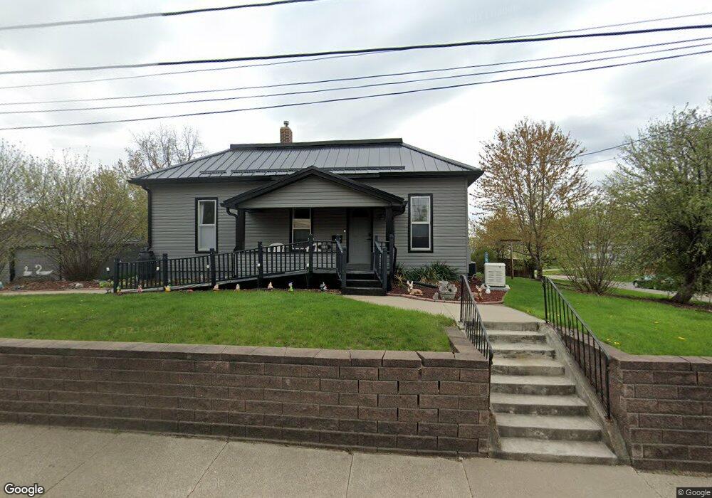 101 S 5th Ave E, Newton, IA 50208 - photo 1