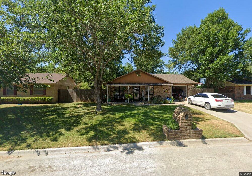 1503 Natalie Dr, Gainesville, TX 76240 - photo 1