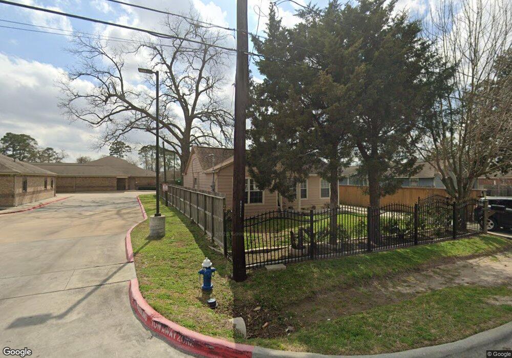 94 Fichter St, Houston, TX 77022 - photo 1