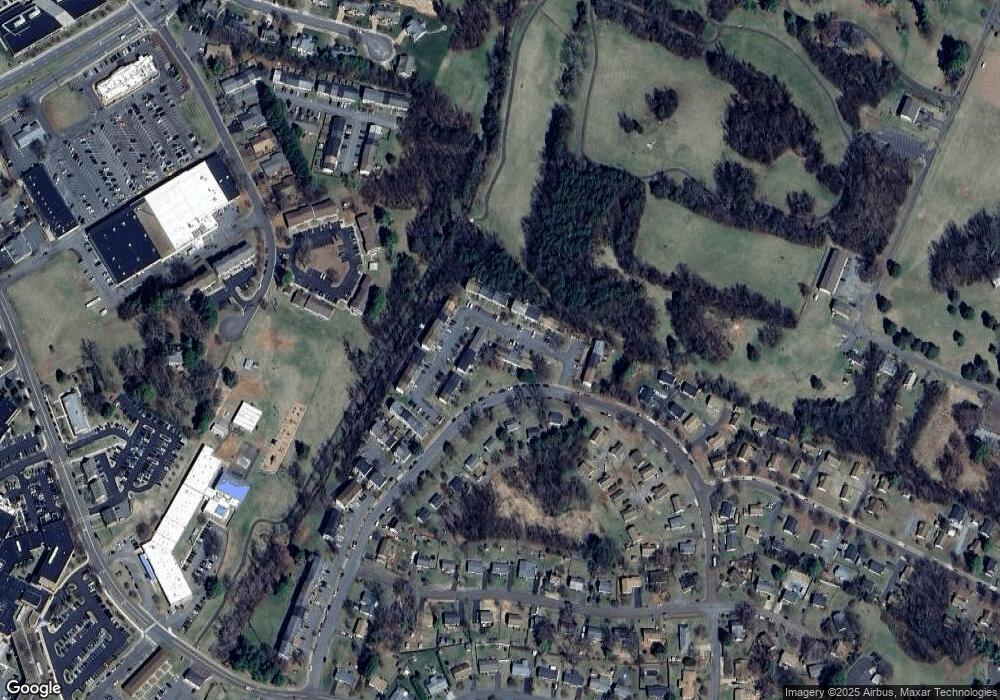 1813 Picadilly Cir, Culpeper, VA 22701 - photo 1