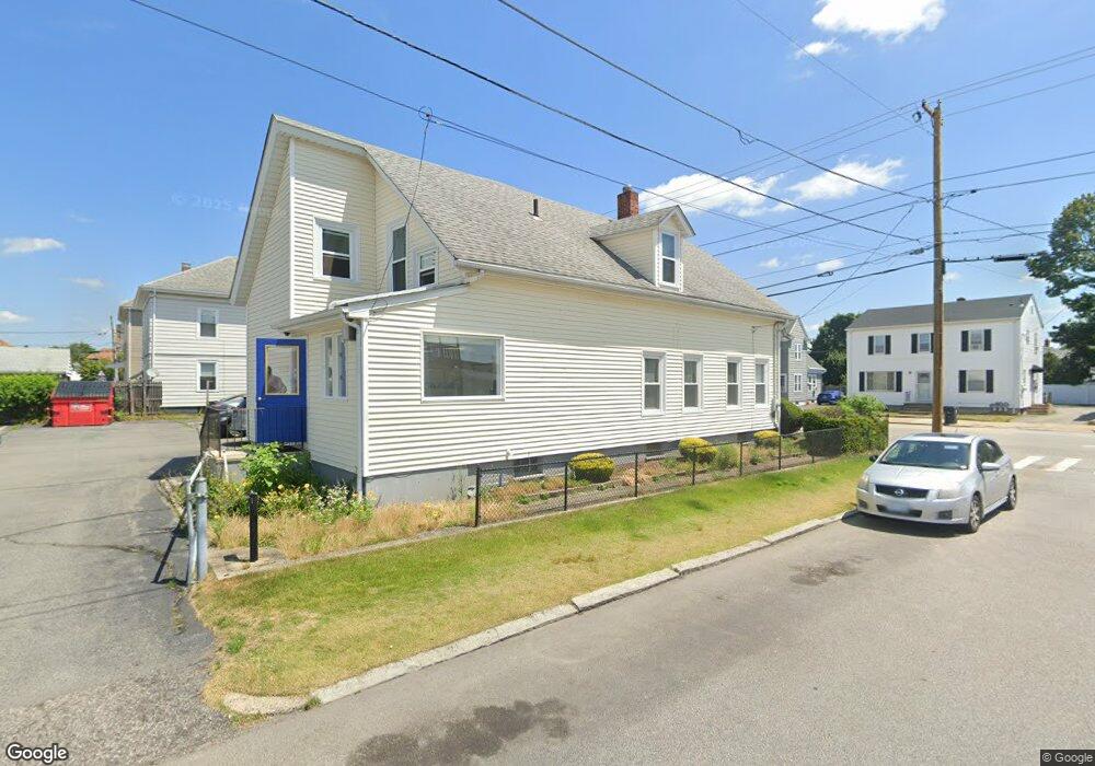 1288 Newport Ave, Pawtucket, RI 02861 - photo 1