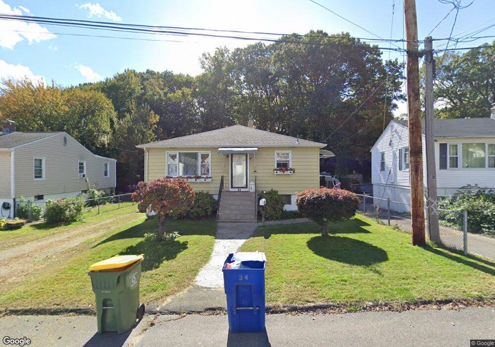 34 Emmett Ct, Waterbury, CT 06706 - photo 1