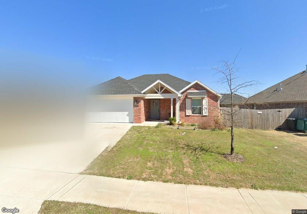 942 Jameson St, Tontitown, AR 72762 - photo 1