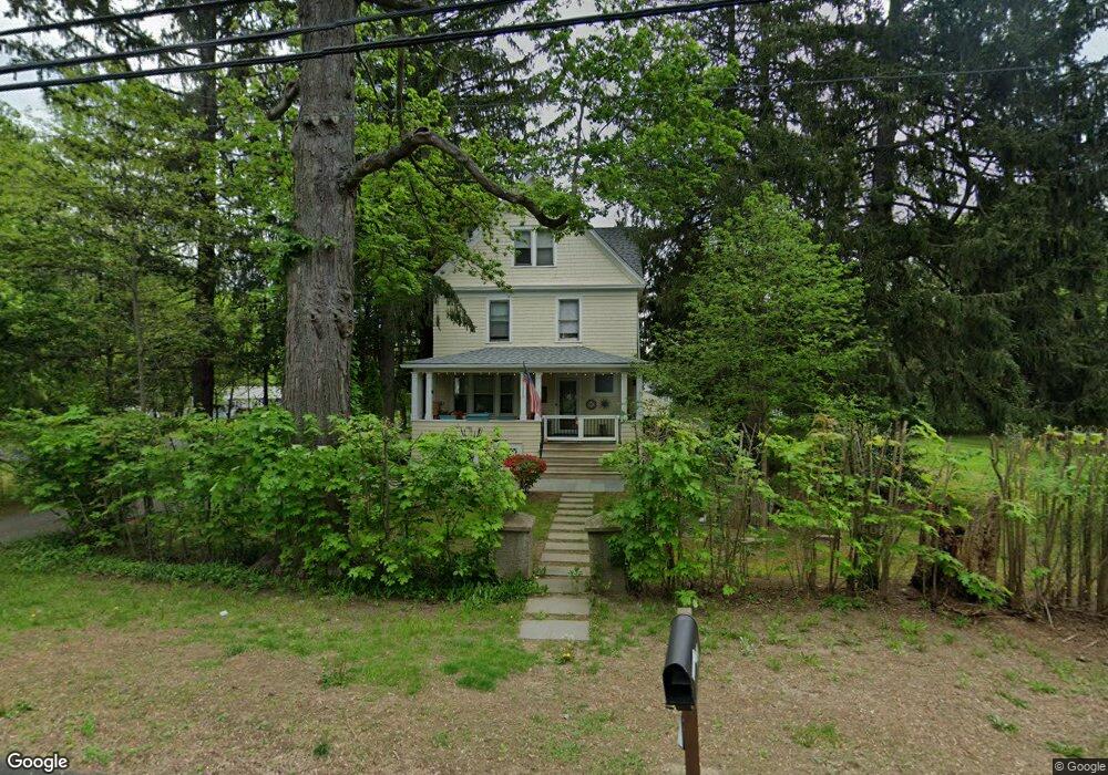 844 Daniels Farm Rd, Trumbull, CT 06611 - photo 1