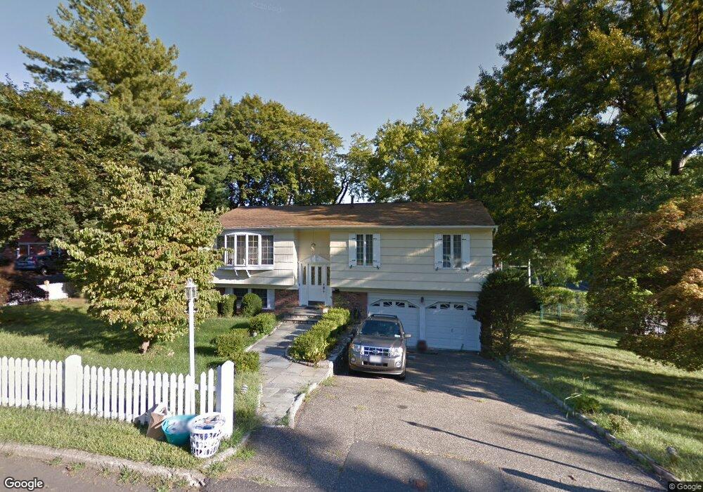 110 Stephens Dr, Tarrytown, NY 10591 - photo 1