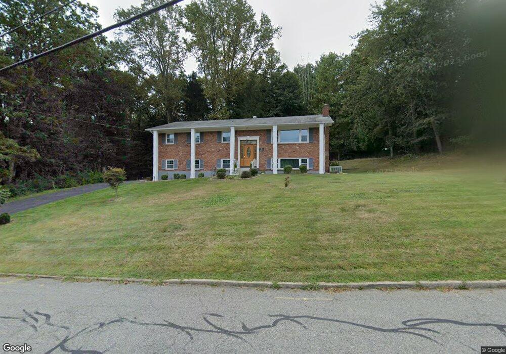 5 Little Brook Ln, New City, NY 10956 - photo 1