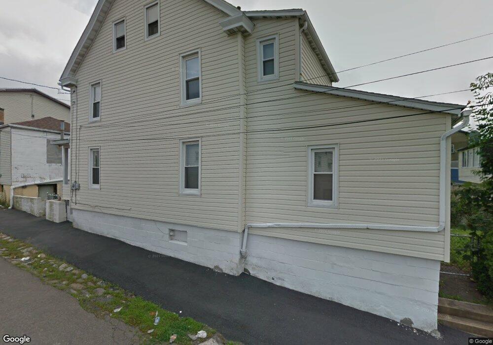 700 N Locust St, Hazleton, PA 18201 - photo 1