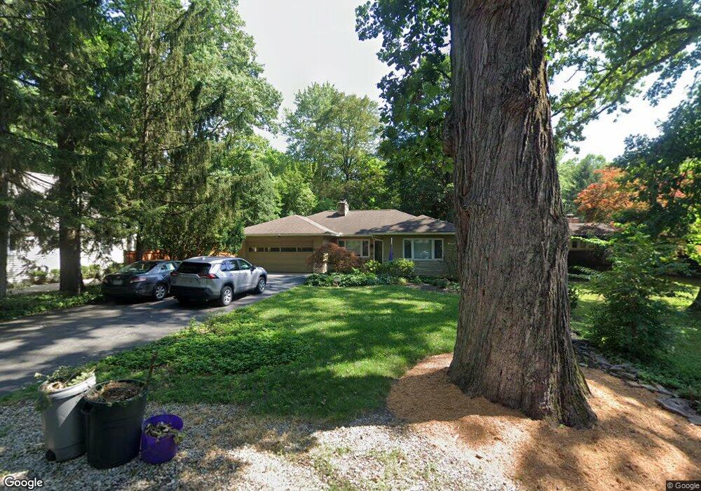 639 Yaronia Dr S, Columbus, OH 43214 - photo 1