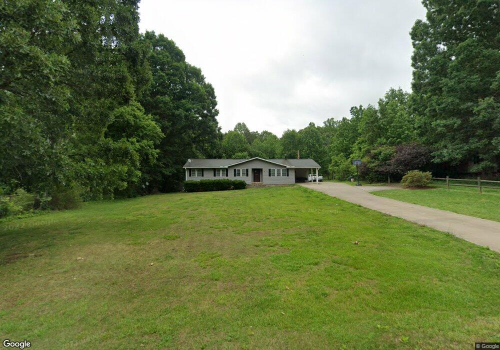 577 S Greenbriar Rd, Statesville, NC 28625 - photo 1