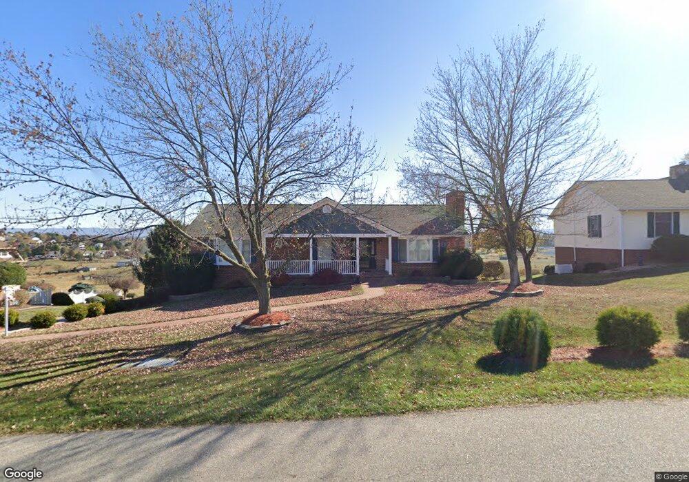 290 Westminister Dr, Fishersville, VA 22939 - photo 1