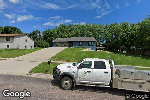 408 W 2nd St, Dell Rapids, SD 57022