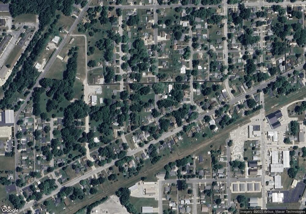 1537 Hazel St, Auburn, IN 46706 - photo 1