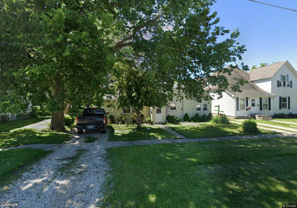 332 1st Ave SW, Clarion, IA 50525 - photo 1