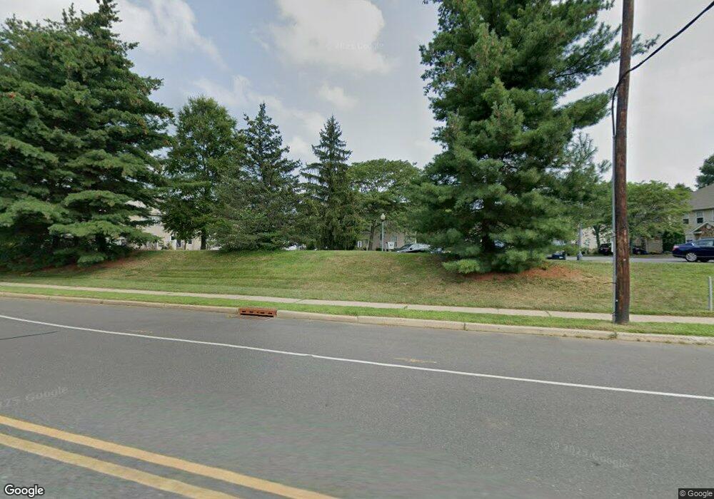 301 Cobblestone Ct, Monmouth Junction, NJ 08852 - photo 1