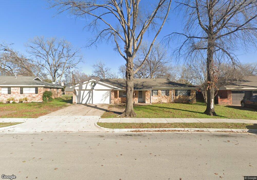 5304 Susan Lee Ln, North Richland Hills, TX 76180 - photo 1