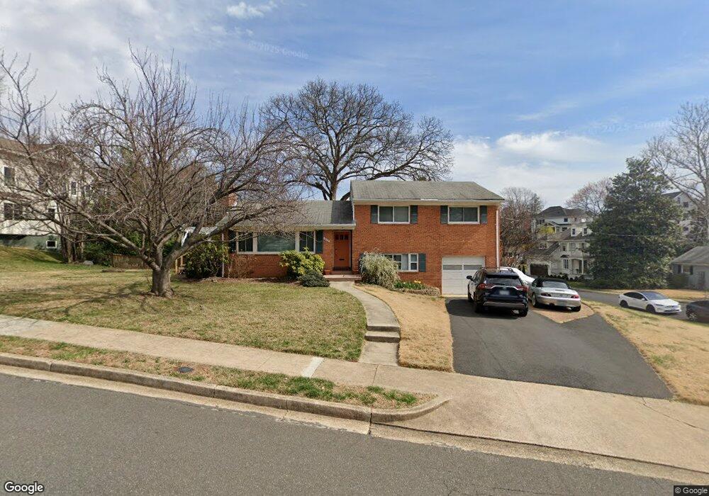 3305 N Kensington St, Arlington, VA 22207 - photo 1