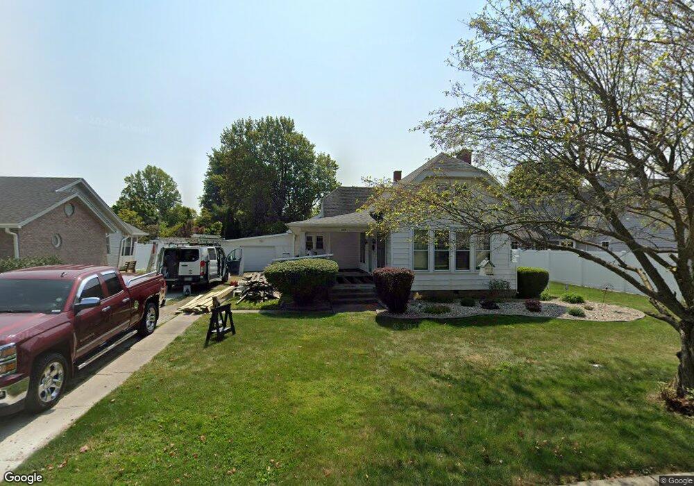 227 W Adams St, Tipton, IN 46072 - photo 1