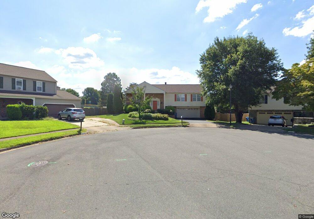 6106 Broadwick Ct, Burke, VA 22015 - photo 1