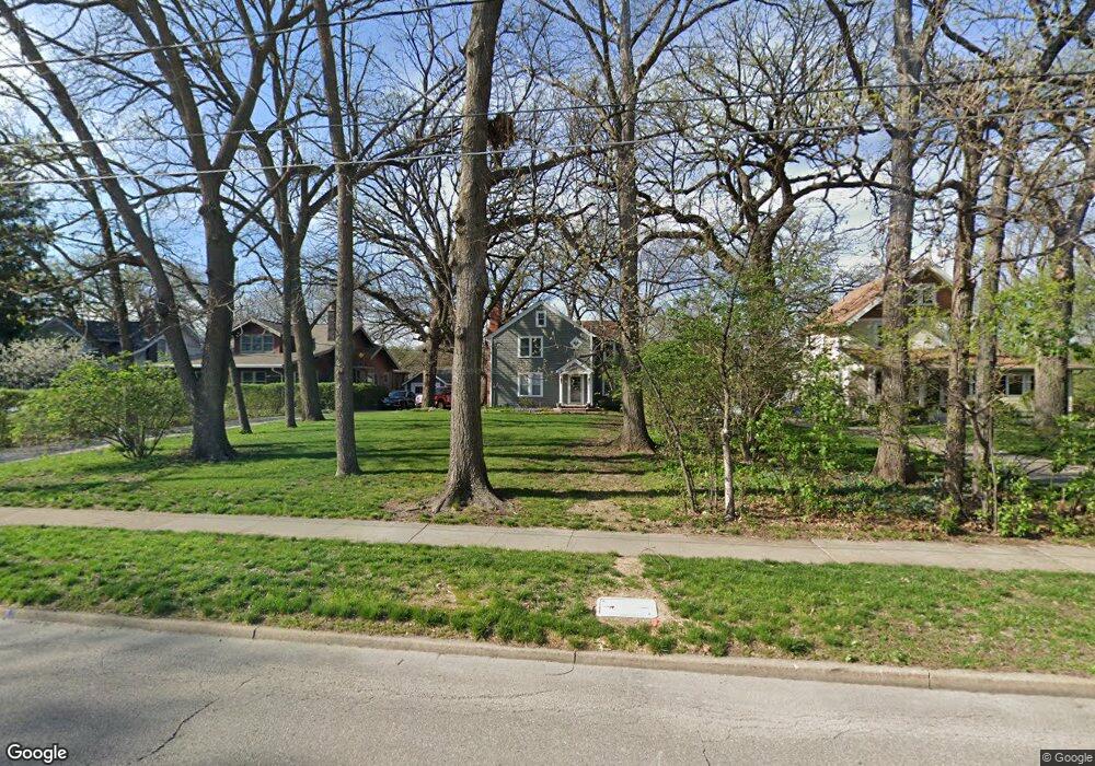 4023 Cottage Grove Ave, Des Moines, IA 50311 - photo 1