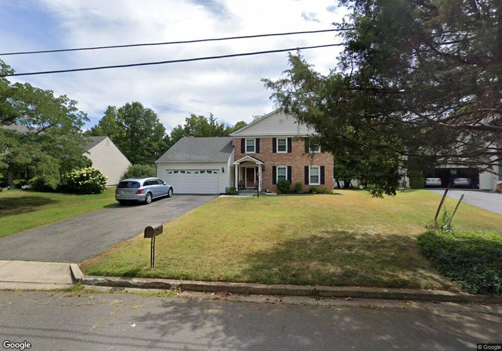 5905 Merritt Place, Falls Church, VA 22041 - photo 1