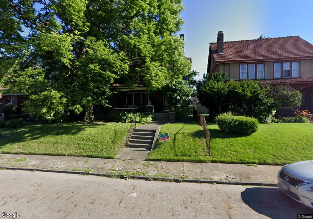 1828 Franklin Ave, Columbus, OH 43205 - photo 1