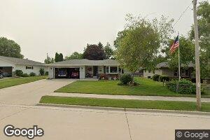 2824 N Apache Rd, Sheboygan, WI 53083