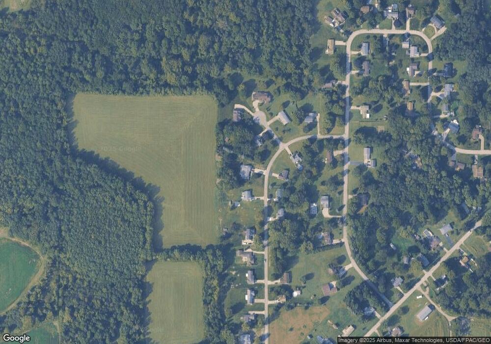 548 Janet Dr, Conneaut, OH 44030 - photo 1