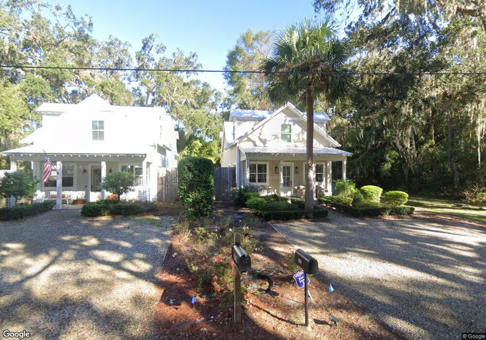 210 Menedez, Brunswick, GA 31522 - photo 1