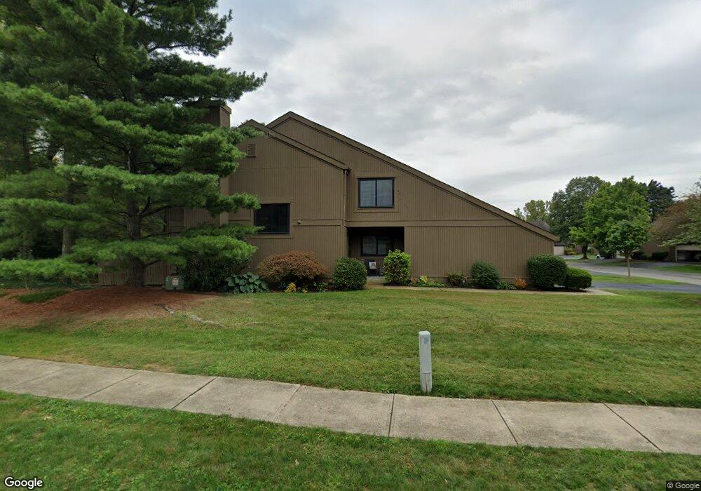 2041 Willow Glen Ln unit 49D, Columbus, OH 43229 - photo 1