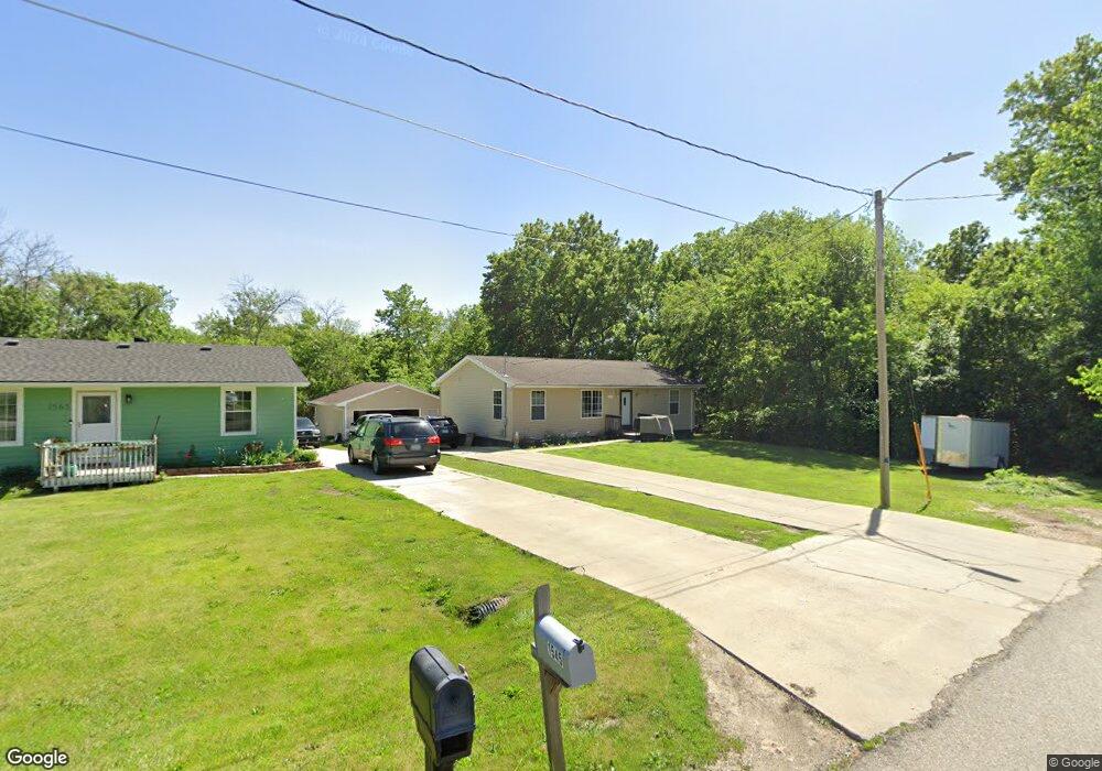 1545 E Emma Ave, Des Moines, IA 50320 - photo 1