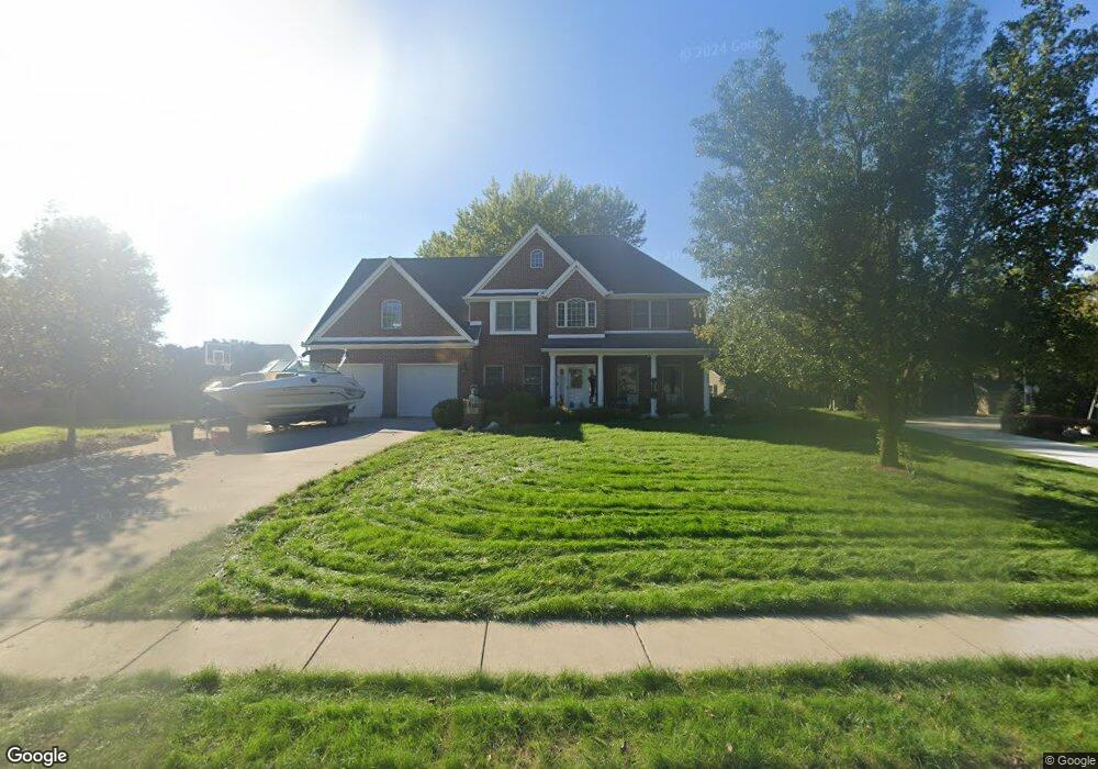 1217 Oakridge Ct, Wapakoneta, OH 45895 - photo 1