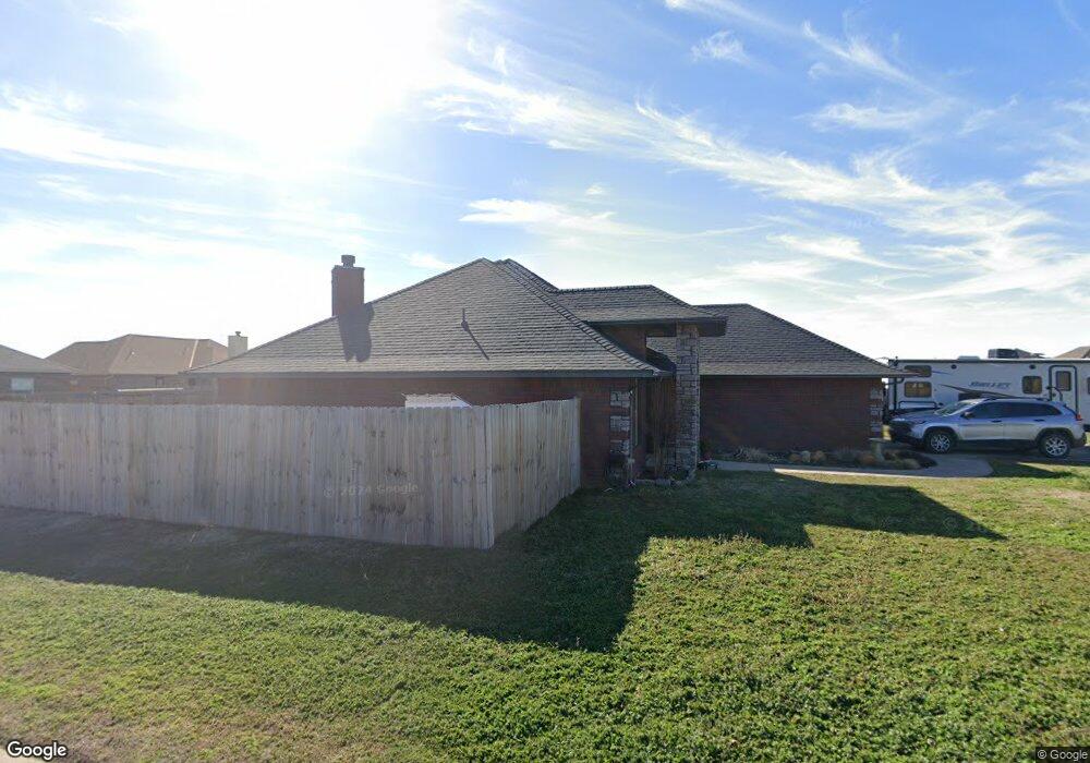 231 NW Granite Ave, Cache, OK 73527 - photo 1