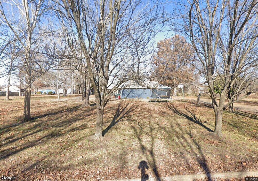 2801 Partridge Ave, Parsons, KS 67357 - photo 1