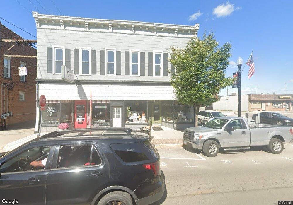 104 E Auglaize St, Wapakoneta, OH 45895 - photo 1