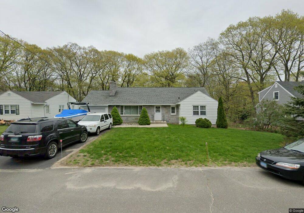 104 Bateswood Rd, Waterbury, CT 06706 - photo 1