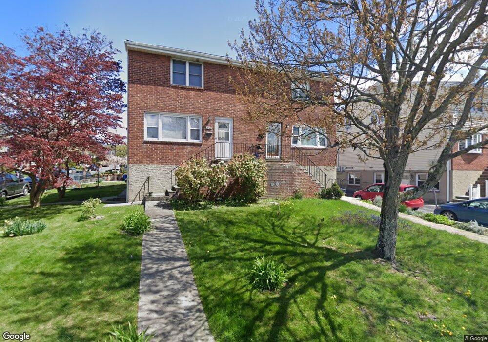 216 Hoover Rd, Yonkers, NY 10710 - photo 1